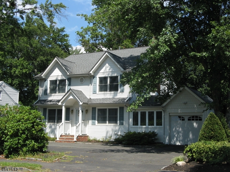 Property Photo:  525 Westfield Rd  NJ 07076 