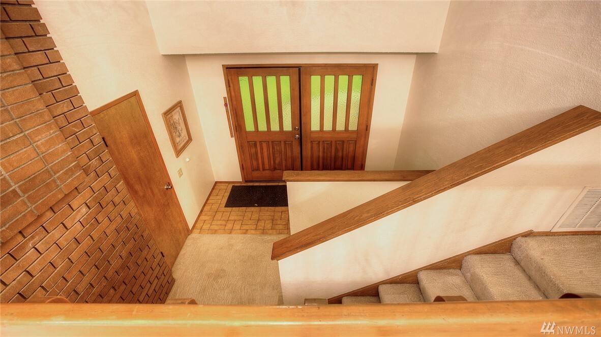 Property Photo: 14012 112th Av Ct E WA 98374