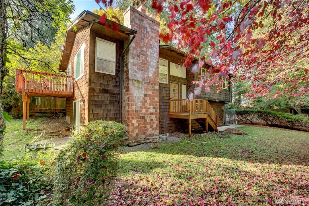 Property Photo:  13722 27th Ave NE  WA 98125 