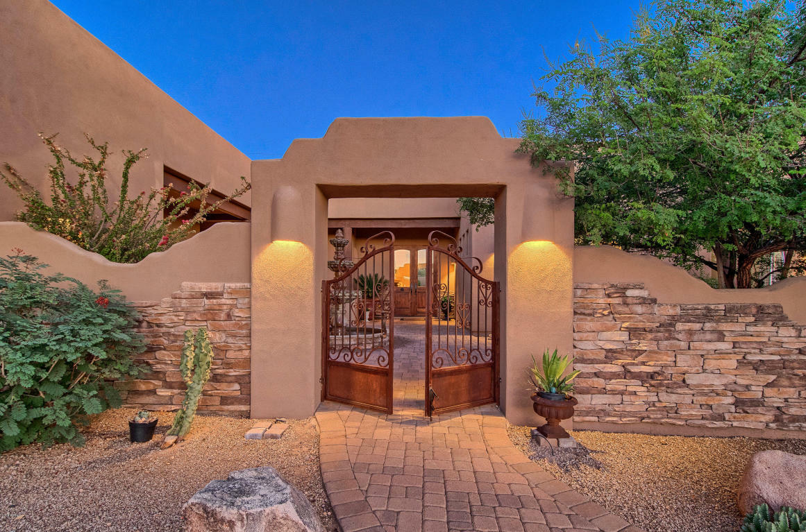 Property Photo:  35653 N Canyon Crossings Drive  AZ 85377 