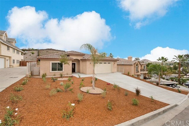 Property Photo:  21646 Appaloosa Court  CA 92587 