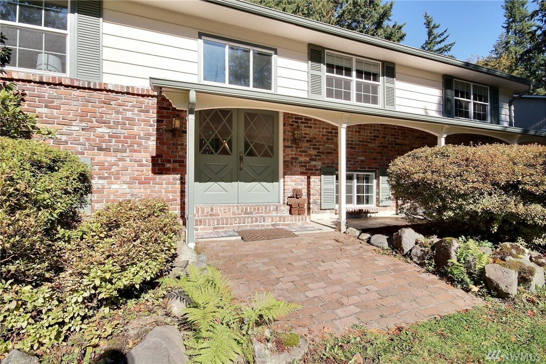 Property Photo:  23220 SE 53rd St  WA 98029 