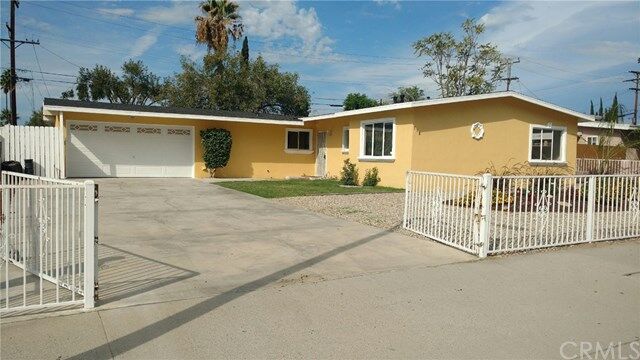 Property Photo:  716 S Riverside Avenue  CA 92376 