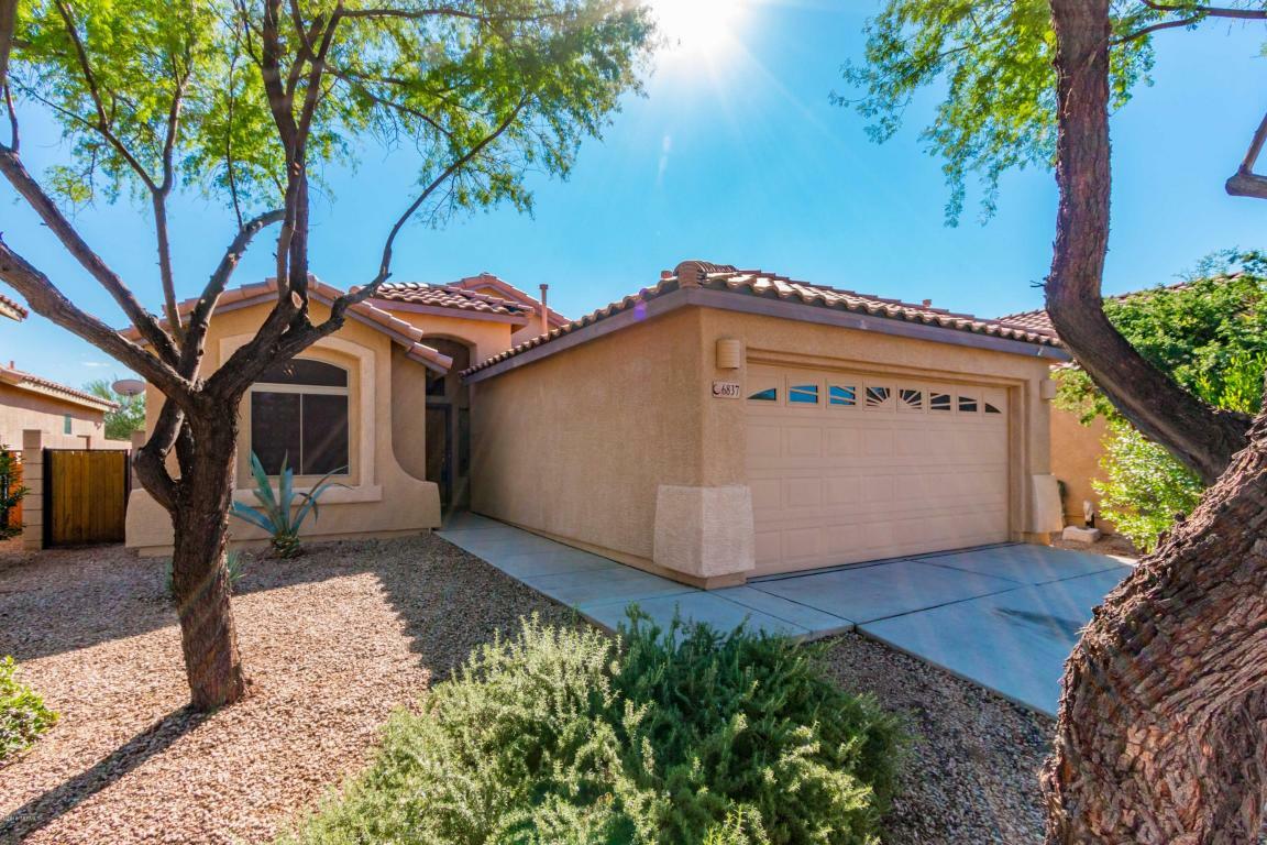 Property Photo:  6837 W Copperwood Way  AZ 85757 