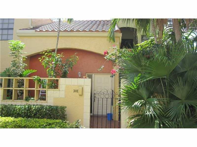 Property Photo: 20937 Bay Ct 111-1 FL 33180