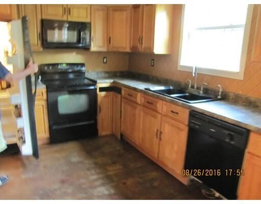 Property Photo: 1009 Jones Hill Rd MA 01431