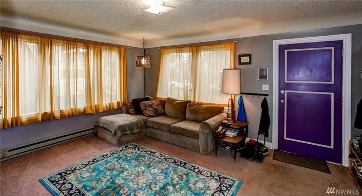 Property Photo:  1440 Grant St  WA 98225 