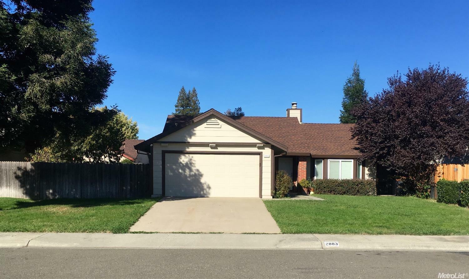 Property Photo:  2883 Aylesbury Court  CA 95691 