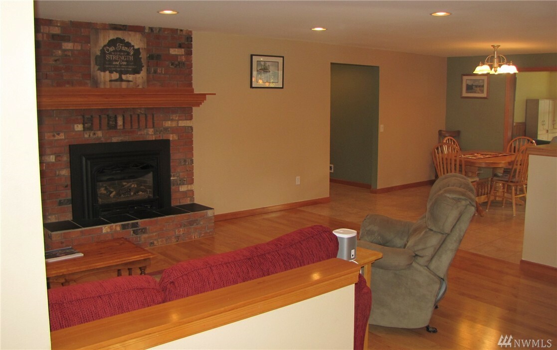 Property Photo: 931 Birch Bay Lynden Rd WA 98264