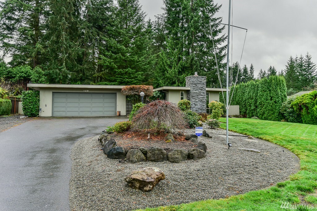 Property Photo:  109 Doncee Dr NW  WA 98311 