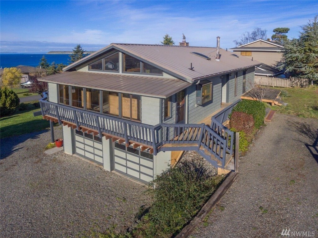 Property Photo:  21 S Rhododendron  WA 98368 