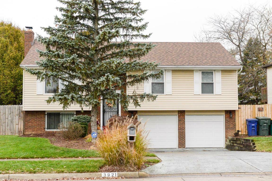 Property Photo: 3921 Bayberry Circle OH 43207