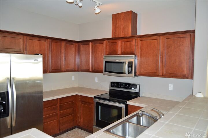 Property Photo:  14915 SE 38th Dr 2024  WA 98012 