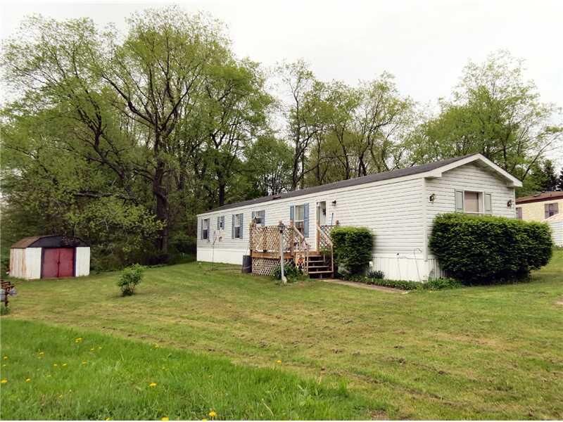 Property Photo: 16462 Horseshoe Drive PA 16433