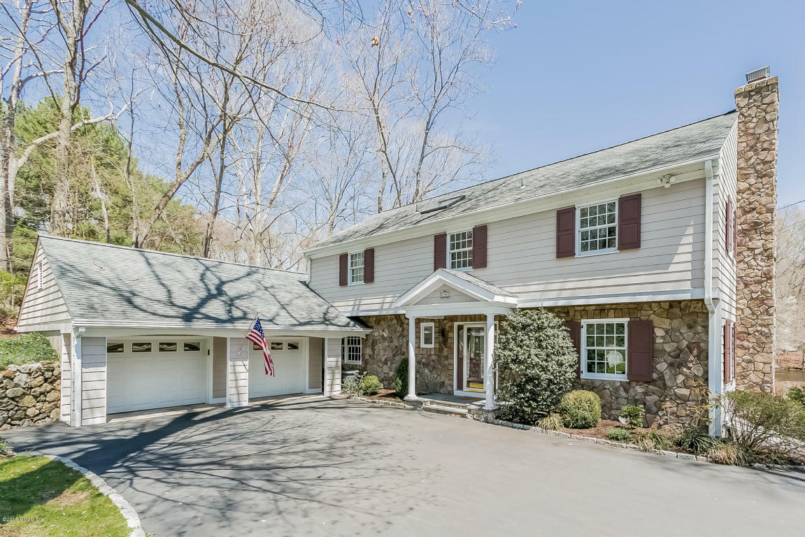 Property Photo:  95 Chestnut Hill Lane  CT 06903 