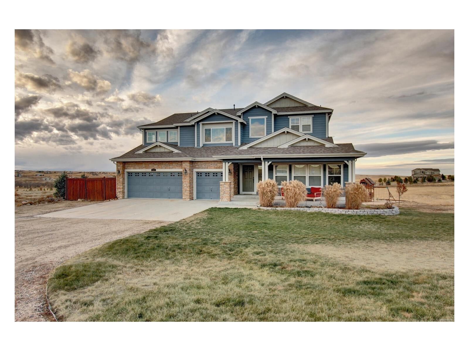 Property Photo:  3327 Paintbrush Lane  CO 80138 