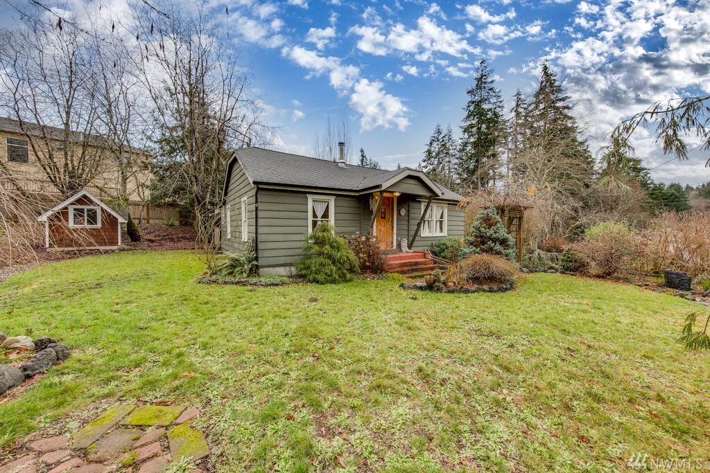 Property Photo: 455 NE McWilliams Court WA 98311