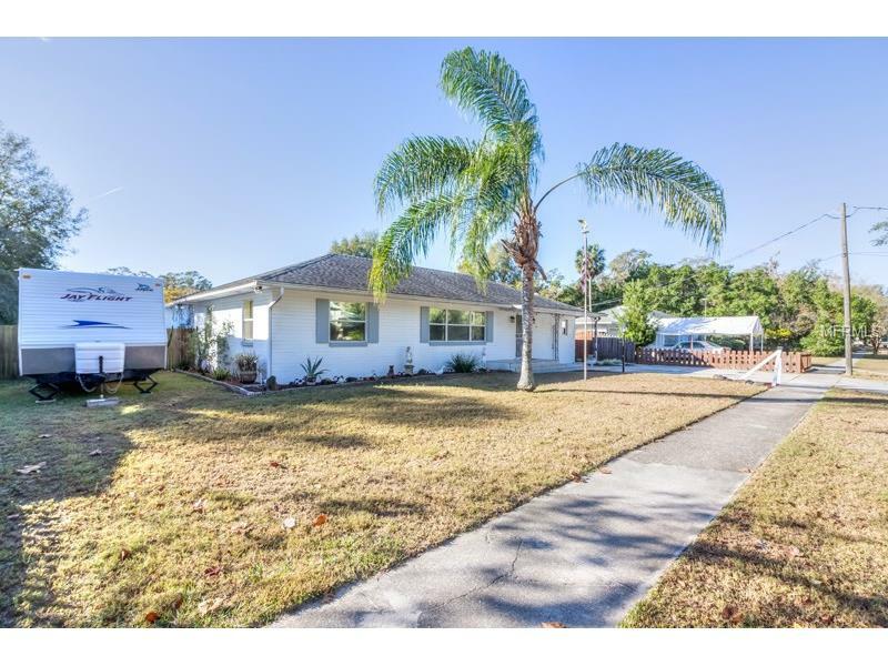 Property Photo:  906 W Church Street  FL 32720 