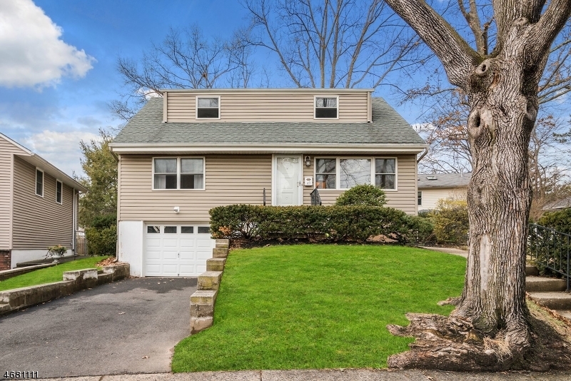 Property Photo:  49 Red Maple Ave  NJ 07003 