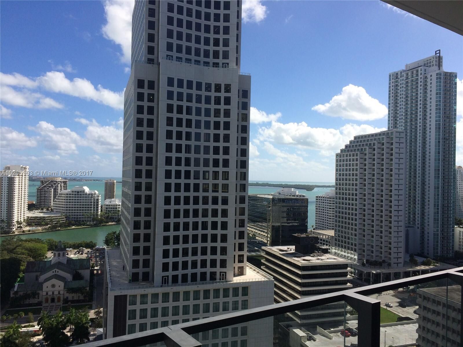 Property Photo: 68 SE 6 Street 1909 FL 33131