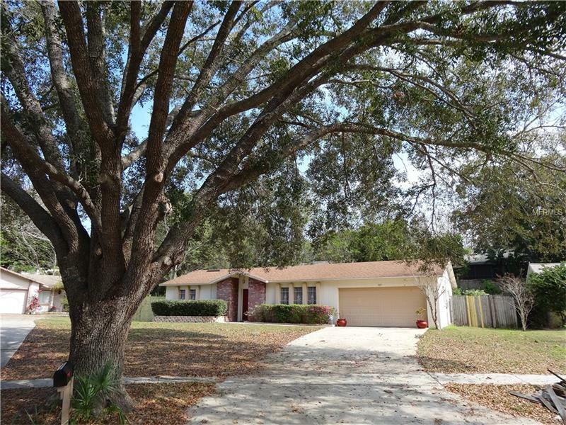 Property Photo:  321 Ketch Ct  FL 32835 