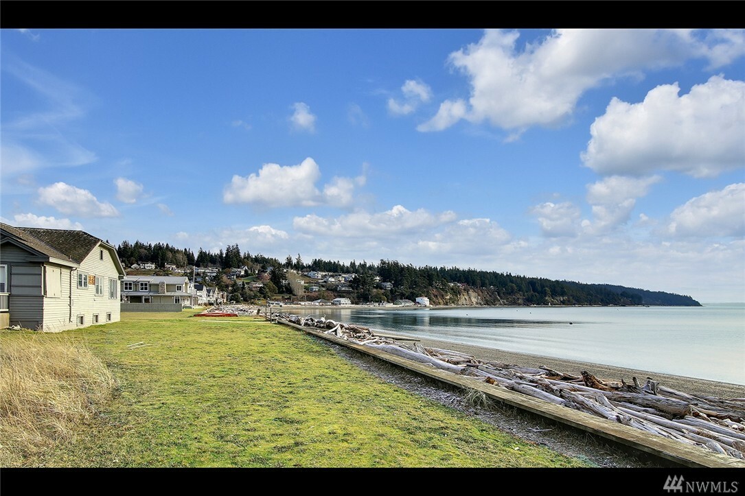 Property Photo: 230 Gough Rd WA 98282