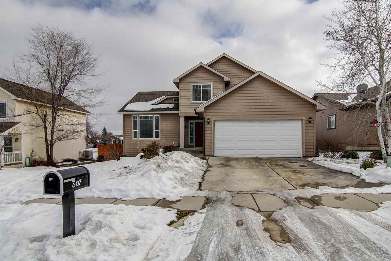Property Photo: 607 S Long Rd WA 99016