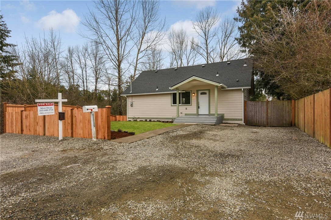 Property Photo: 3003 S Monroe St WA 98409