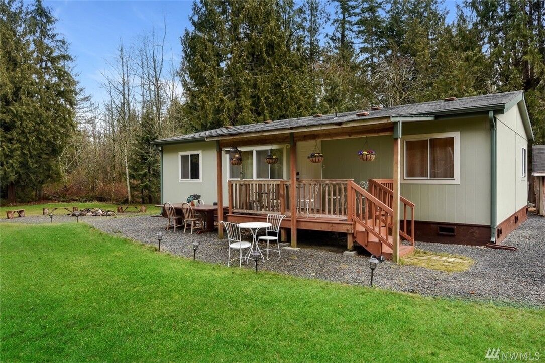 Property Photo: 16909 Dubuque Road WA 98290