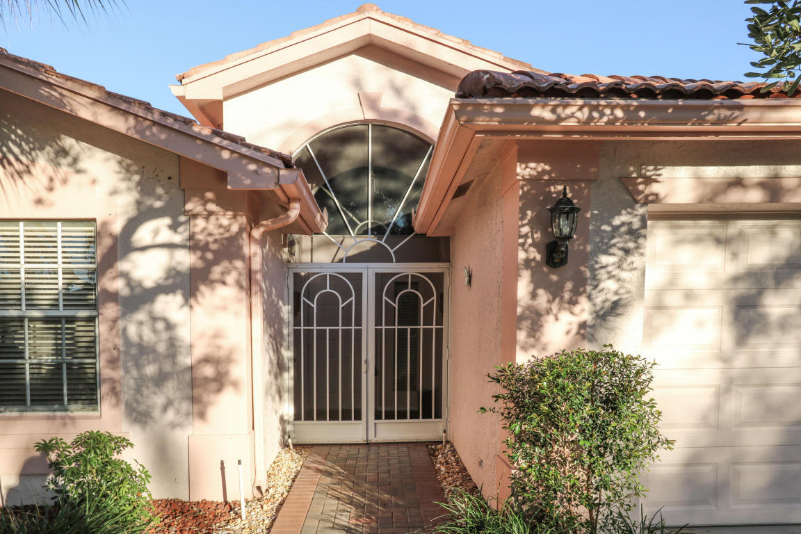 Property Photo: 11112 Manele Court FL 33437