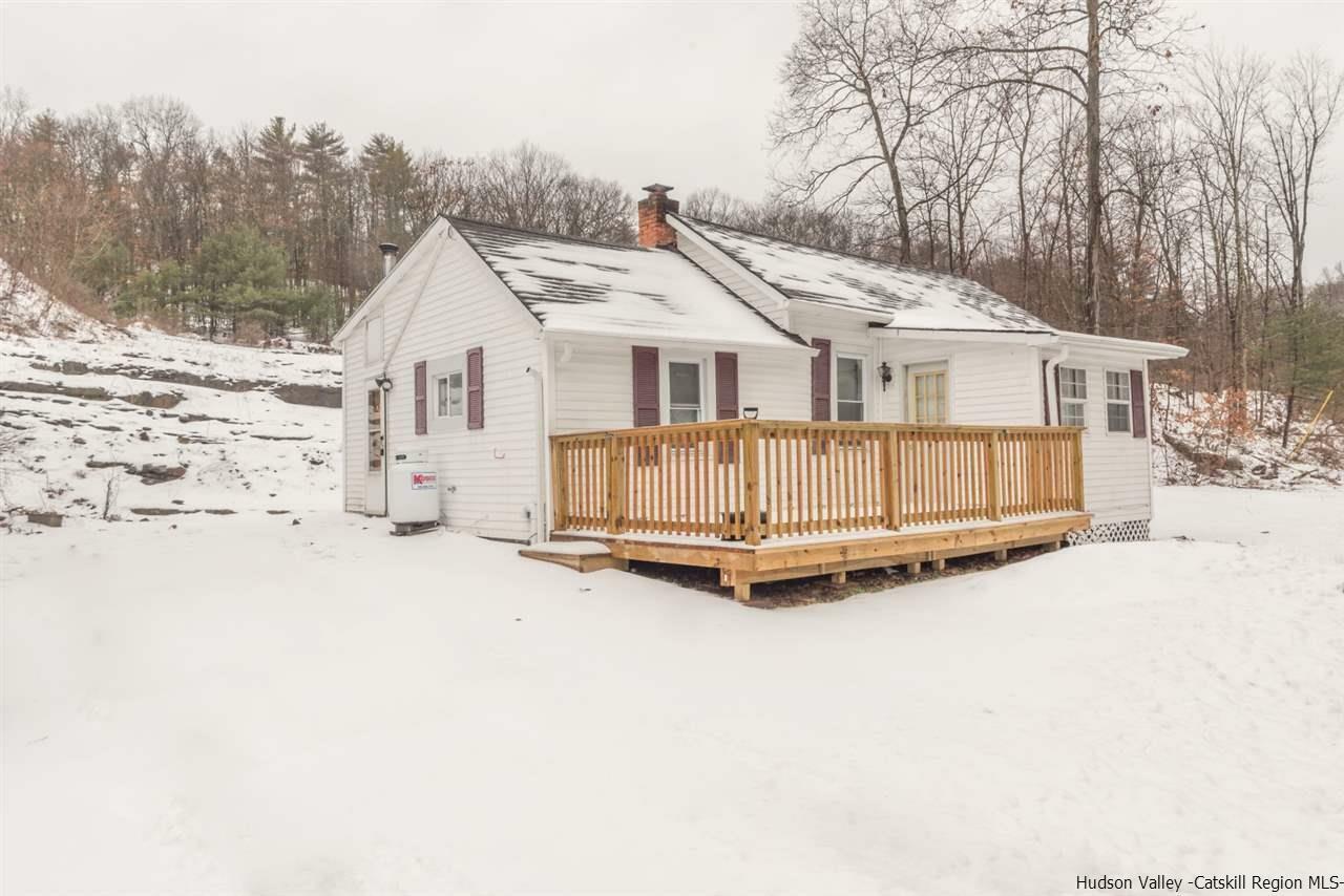 Property Photo: 1107 Main NY 12475