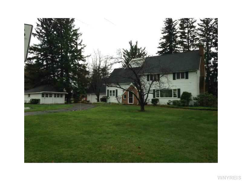 Property Photo:  1335 North Creek Road  NY 14085 
