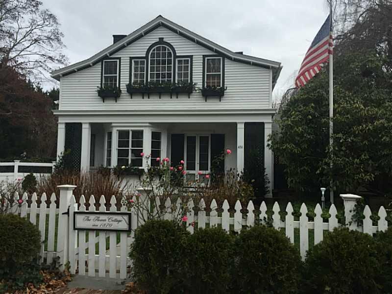 Property Photo:  456 Bellevue Avenue  RI 02840 