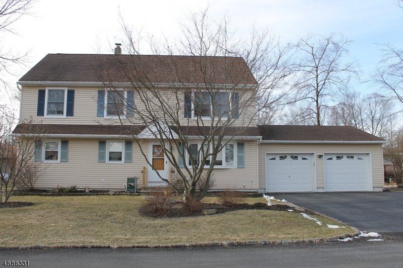 Property Photo: 6 Madoc Trl NJ 07438