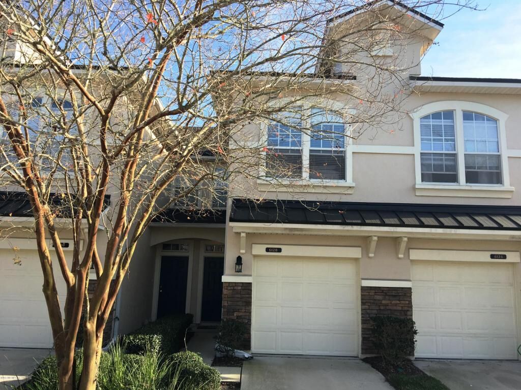 Property Photo:  6128 Bartram Village Drive  FL 32258 