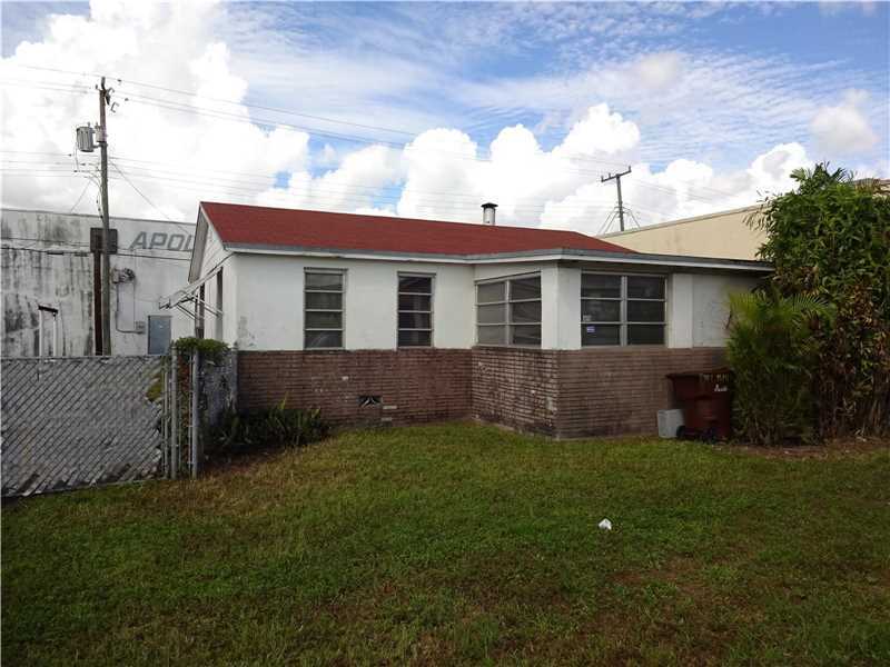 Property Photo:  4816 E 10th Ct  FL 33013 