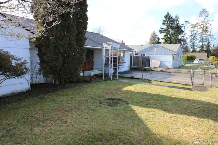 Property Photo:  5716 110th St SW  WA 98499 
