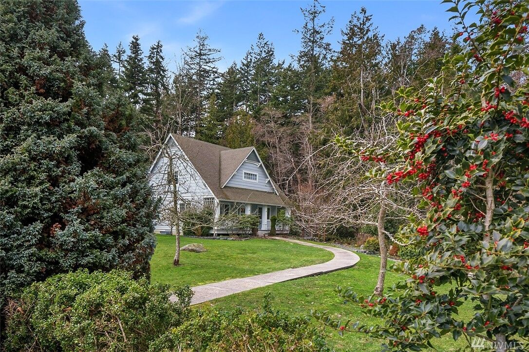 Property Photo: 2419 26th St WA 98221