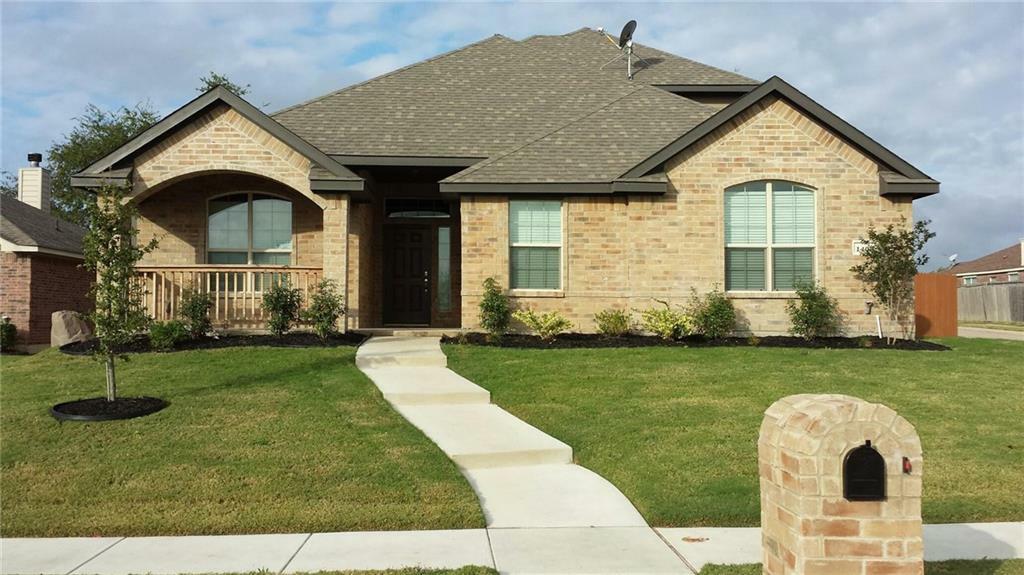 Property Photo:  1409 Meadow Lark Lane  TX 75154 