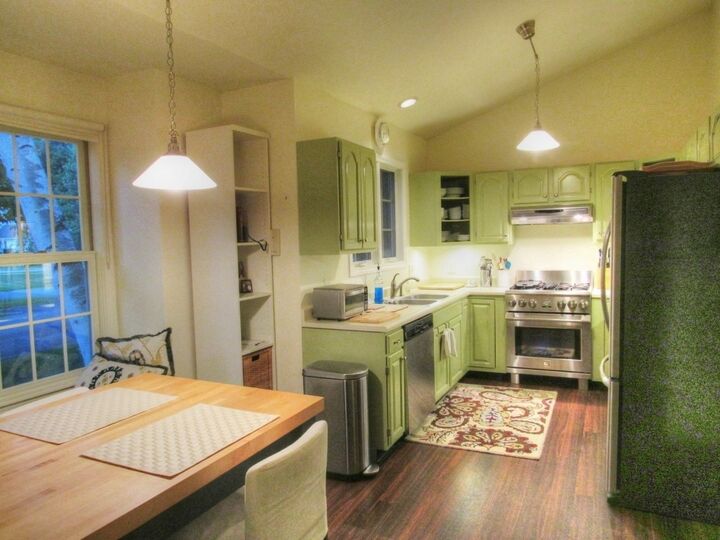 Property Photo:  2 Locust Lane  VT 05452 