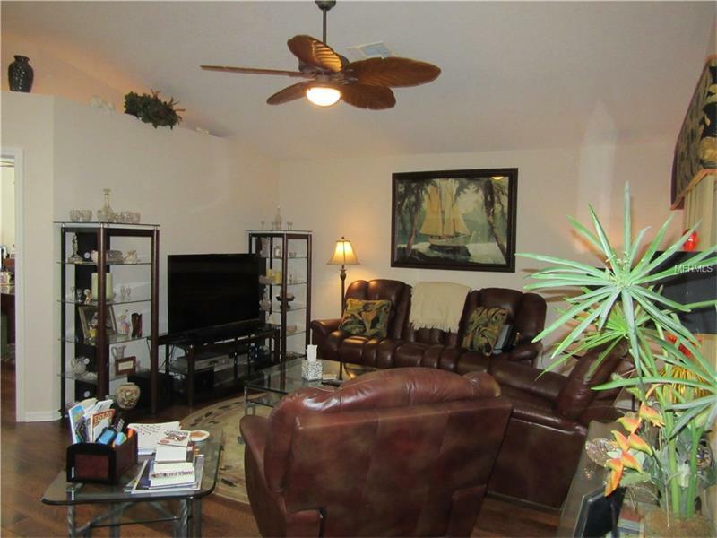 Property Photo:  10825 Collar Drive  FL 33576 