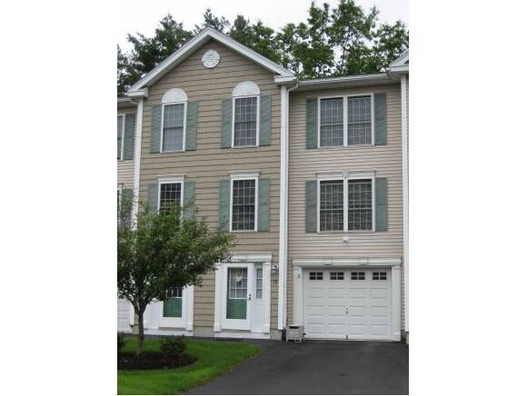 Property Photo:  15 Eastwood Way 15  NH 03109 