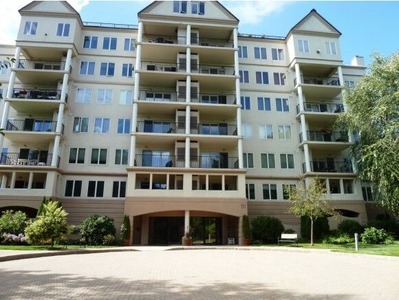 Property Photo: 10 Mt. Laurels Dr. U106 NH 03062