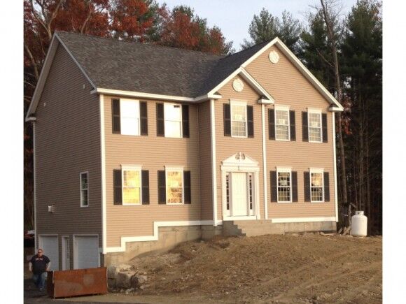 Property Photo:  56 Hunter Mill Way  NH 03053 