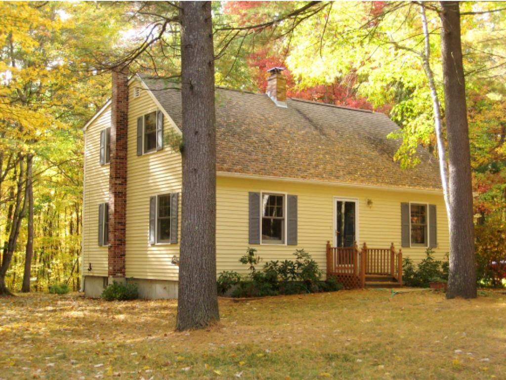 Property Photo:  85 Hills Road  NH 03032 