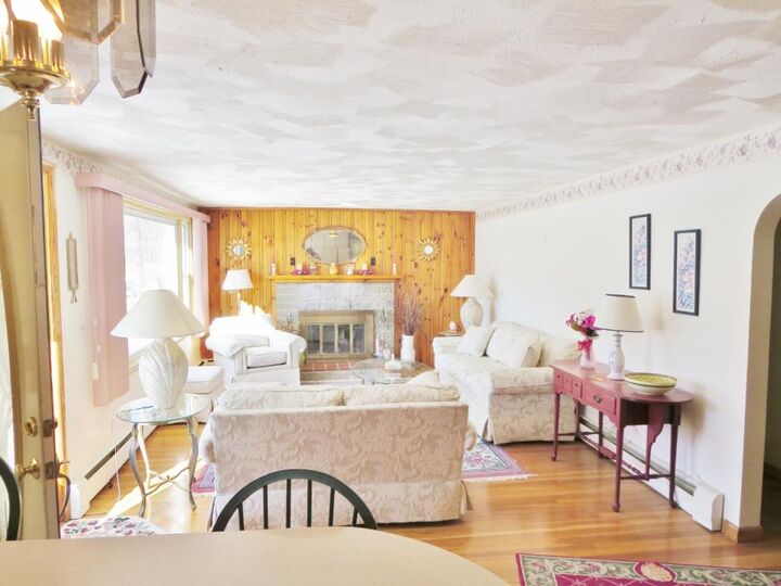 Property Photo:  32 Rockwell Street  NH 03103 