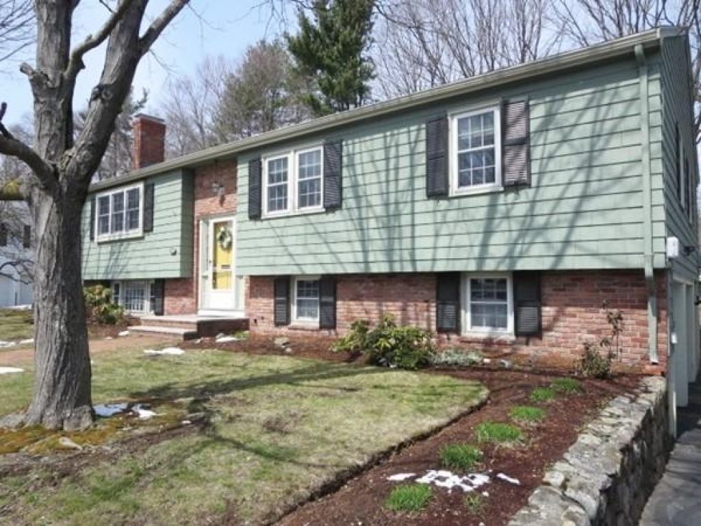 Property Photo:  53 Maple Ridge Road  MA 01867 
