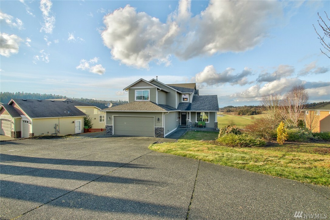 Property Photo:  23747 Kamloop Ct  WA 98274 