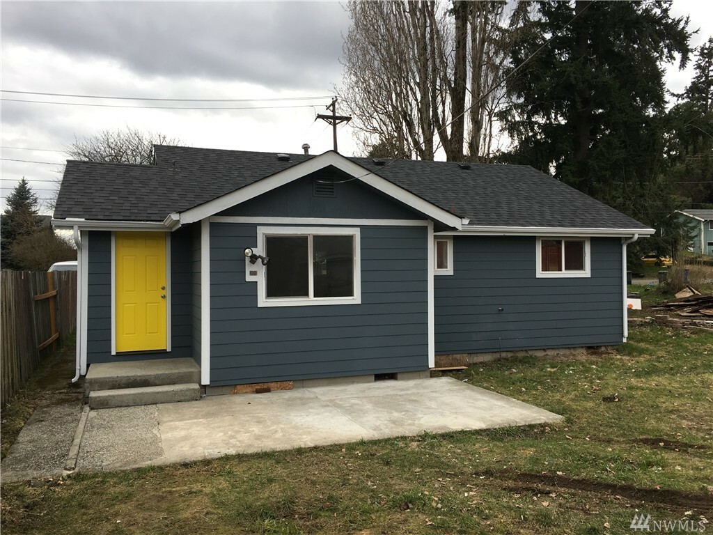 Property Photo: 3615 S Mason Ave WA 98409