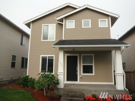 Property Photo:  1427 Packwood Ave  WA 98327 